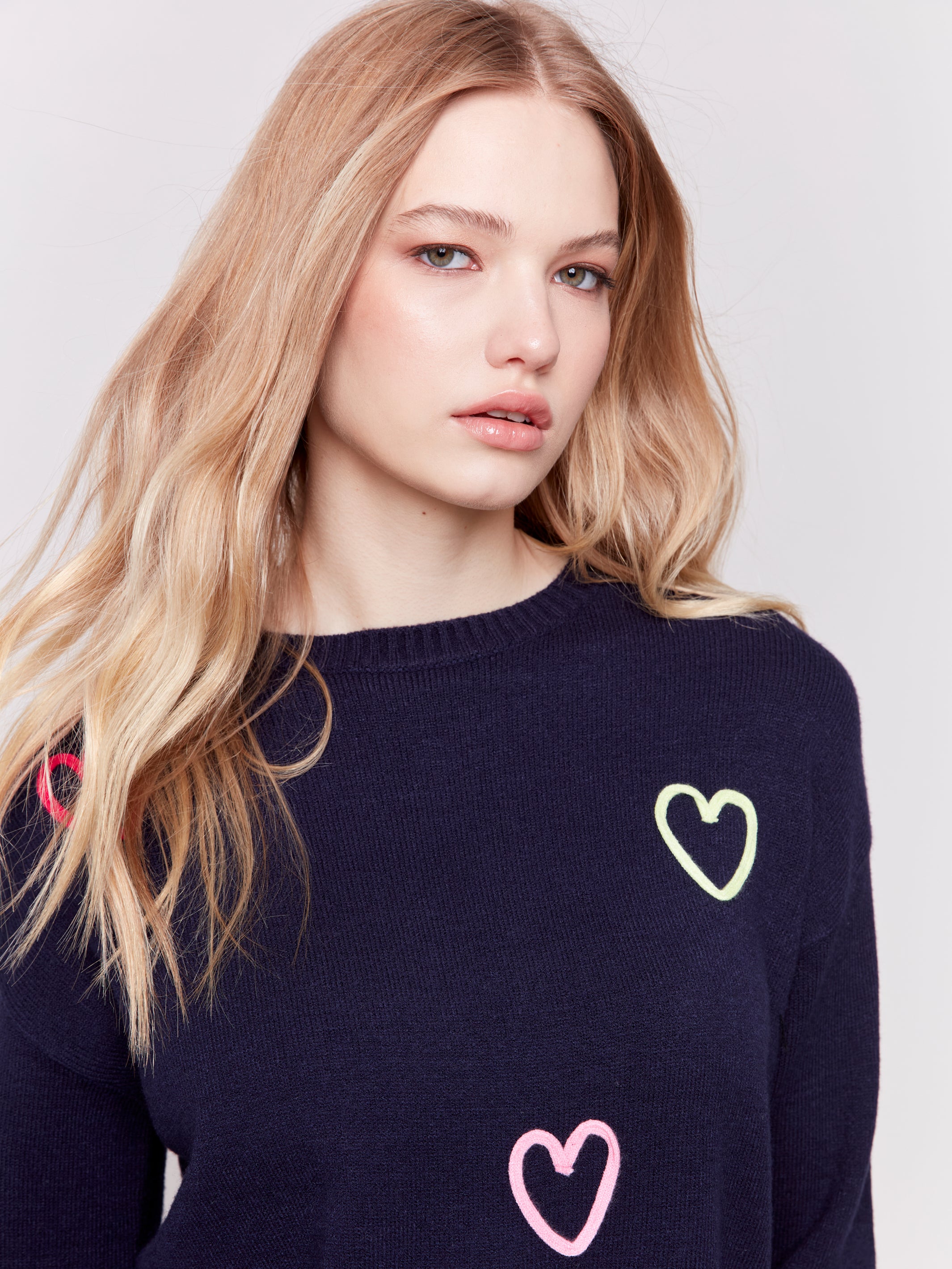 Crew Neck Heart Sweater C2605R/736A